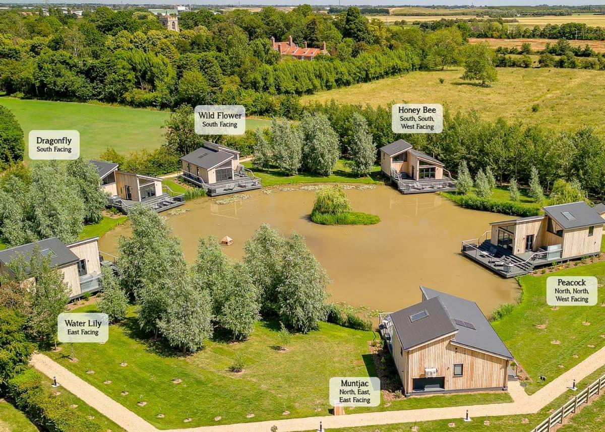 Woad Mill Lakeside Lodges Boston Bagian luar foto