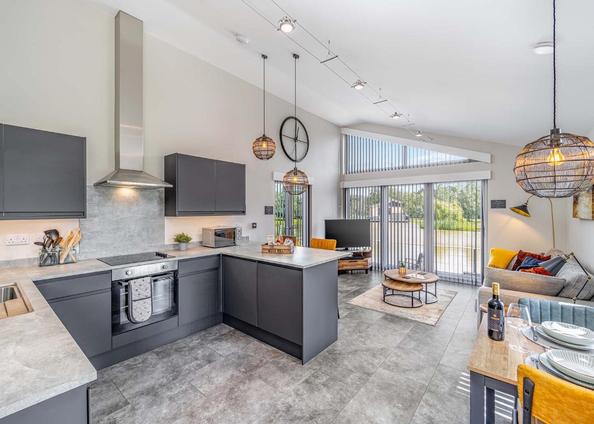 Woad Mill Lakeside Lodges Boston Bagian luar foto